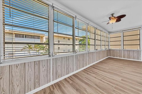 Condominio en alquiler en Lauderdale Lakes, Florida, 2 dormitorios, 102.38 m2 № 1396836 - foto 21