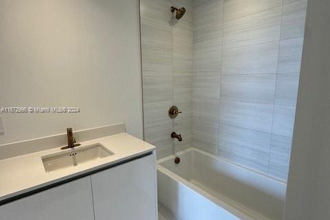 Condominio en alquiler en Miami, Florida, 2 dormitorios, 90.67 m2 № 1396828 - foto 11