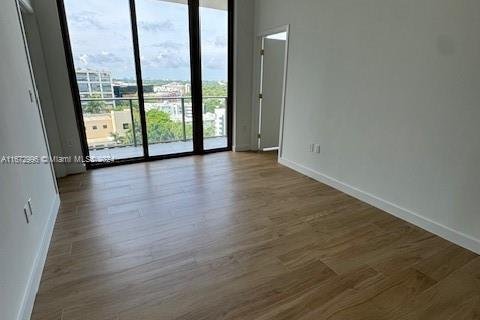 Condominio en alquiler en Miami, Florida, 2 dormitorios, 90.67 m2 № 1396828 - foto 5