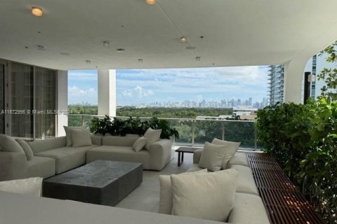 Condominio en alquiler en Miami, Florida, 2 dormitorios, 90.67 m2 № 1396828 - foto 14