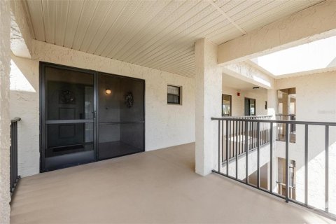 Copropriété à vendre à Punta Gorda, Floride: 2 chambres, 140.84 m2 № 1043642 - photo 2