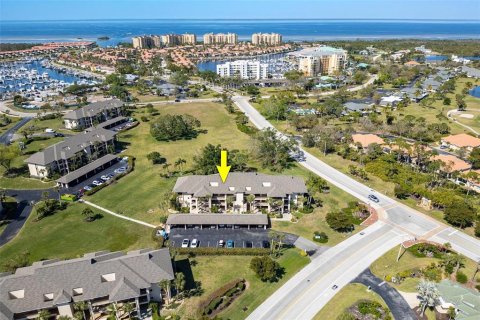 Copropriété à vendre à Punta Gorda, Floride: 2 chambres, 140.84 m2 № 1043642 - photo 1