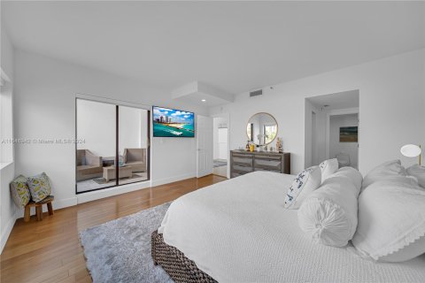 Condo in Sunny Isles Beach, Florida, 3 bedrooms  № 1331715 - photo 18