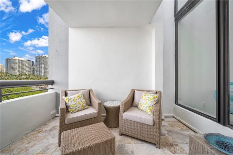 Condo in Sunny Isles Beach, Florida, 3 bedrooms  № 1331715 - photo 7