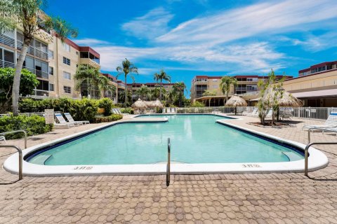 Condo in Plantation, Florida, 1 bedroom  № 1222516 - photo 9