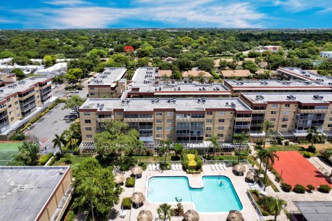 Condo in Plantation, Florida, 1 bedroom  № 1222516 - photo 8