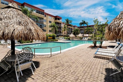 Condo in Plantation, Florida, 1 bedroom  № 1222516 - photo 6