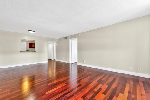 Condo in Plantation, Florida, 1 bedroom  № 1222516 - photo 24