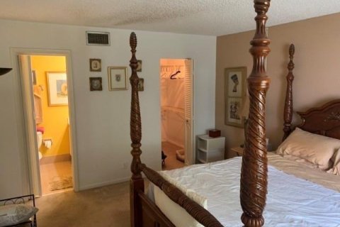 Condo in Tamarac, Florida, 2 bedrooms  № 1222471 - photo 19