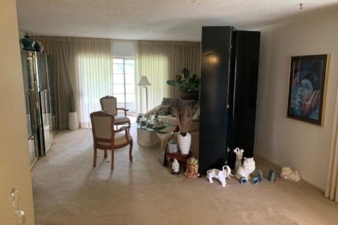 Condo in Tamarac, Florida, 2 bedrooms  № 1222471 - photo 10