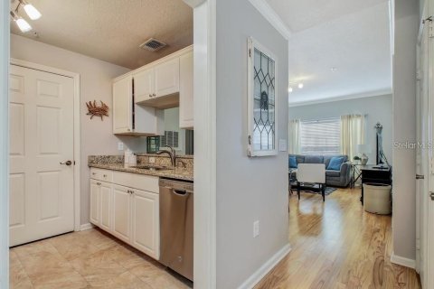 Copropriété à vendre à Tampa, Floride: 2 chambres, 87.14 m2 № 1265731 - photo 5