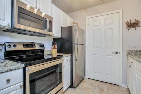 Condo in Tampa, Florida, 2 bedrooms  № 1265731 - photo 7