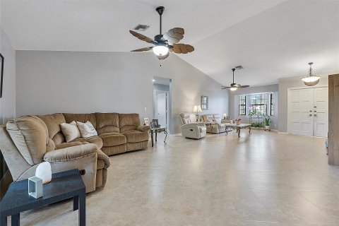 Villa ou maison à vendre à Margate, Floride: 3 chambres, 164.99 m2 № 1068356 - photo 10