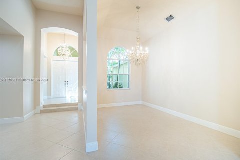 Villa ou maison à vendre à Weston, Floride: 5 chambres, 314.29 m2 № 1394918 - photo 14