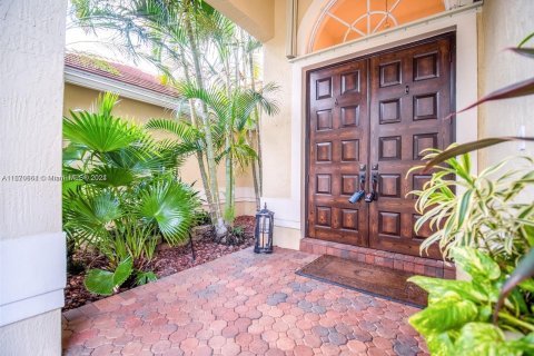 Villa ou maison à vendre à Weston, Floride: 5 chambres, 314.29 m2 № 1394918 - photo 6