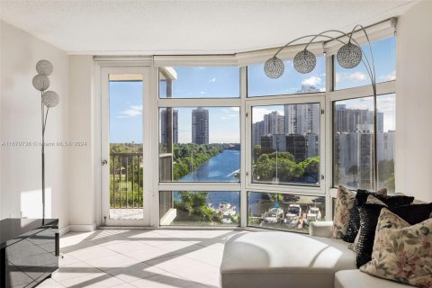 Condo in Aventura, Florida, 2 bedrooms  № 1394919 - photo 14