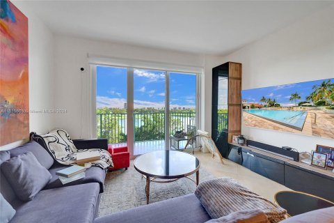 Copropriété à vendre à Aventura, Floride: 3 chambres, 146.79 m2 № 1239905 - photo 3