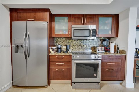 Condo in Aventura, Florida, 3 bedrooms  № 1239905 - photo 7