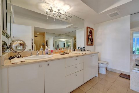 Copropriété à vendre à Aventura, Floride: 3 chambres, 146.79 m2 № 1239905 - photo 21