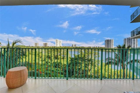 Copropriété à vendre à Aventura, Floride: 3 chambres, 146.79 m2 № 1239905 - photo 16