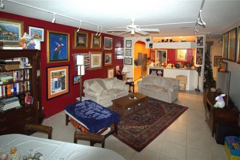 Casa en venta en Vero Beach, Florida, 3 dormitorios, 172.15 m2 № 1036609 - foto 5