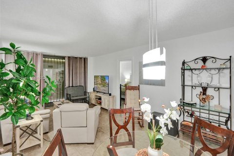 Copropriété à vendre à Lauderhill, Floride: 2 chambres, 102.19 m2 № 1160190 - photo 18