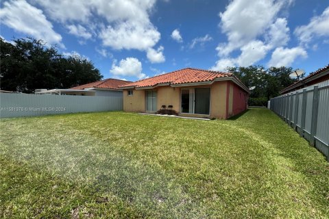 Villa ou maison à vendre à Miami, Floride: 4 chambres, 169.73 m2 № 1160234 - photo 5