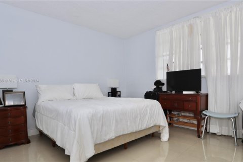 Condominio en venta en Aventura, Florida, 2 dormitorios, 71.72 m2 № 1327633 - foto 26