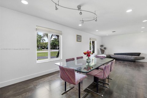 Casa en venta en Palmetto Bay, Florida, 5 dormitorios, 259.85 m2 № 1327597 - foto 15