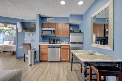 Condominio en venta en Kissimmee, Florida, 1 dormitorio, 45.71 m2 № 1052471 - foto 13