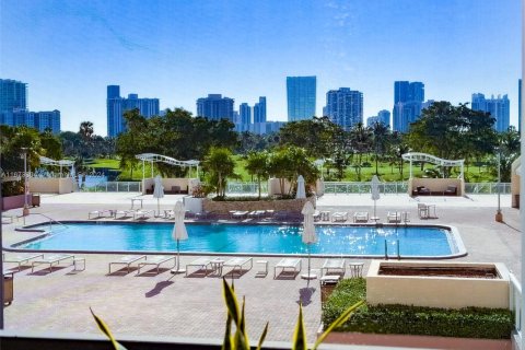 Condominio en venta en Aventura, Florida, 1 dormitorio, 84.82 m2 № 1397703 - foto 19