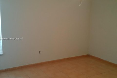 Condominio en alquiler en Lauderhill, Florida, 2 dormitorios, 81.57 m2 № 1397597 - foto 15