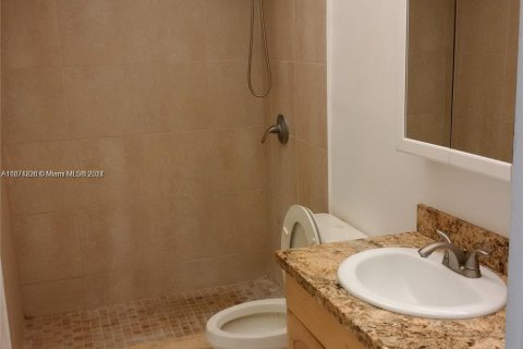 Condominio en alquiler en Lauderhill, Florida, 2 dormitorios, 81.57 m2 № 1397597 - foto 21