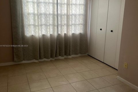 Condominio en alquiler en Homestead, Florida, 2 dormitorios, 86.4 m2 № 1397596 - foto 8