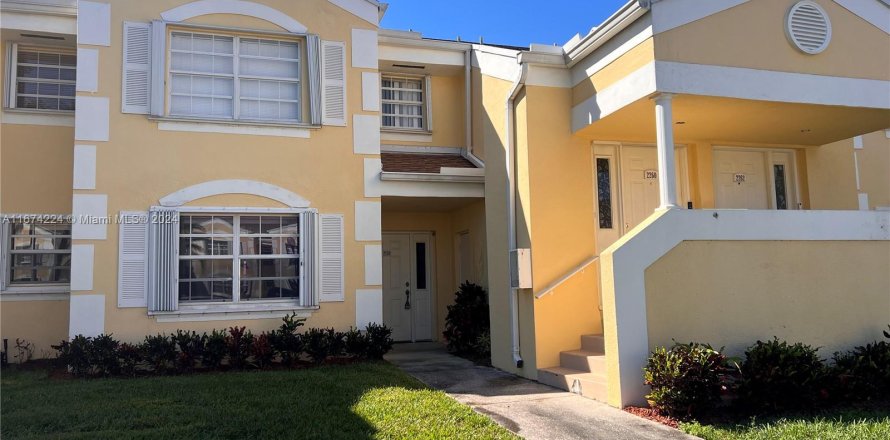 Condominio en Homestead, Florida, 2 dormitorios  № 1397596