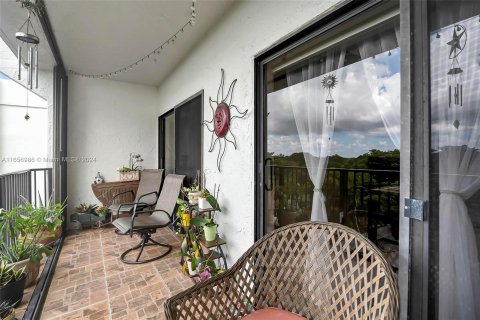 Condo in Miami, Florida, 2 bedrooms  № 1358867 - photo 22