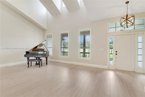 Villa ou maison à vendre à Palm Beach Gardens, Floride: 4 chambres, 246.47 m2 № 1269495 - photo 15