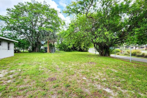 Villa ou maison à vendre à Lauderhill, Floride: 3 chambres, 125.7 m2 № 1269494 - photo 14