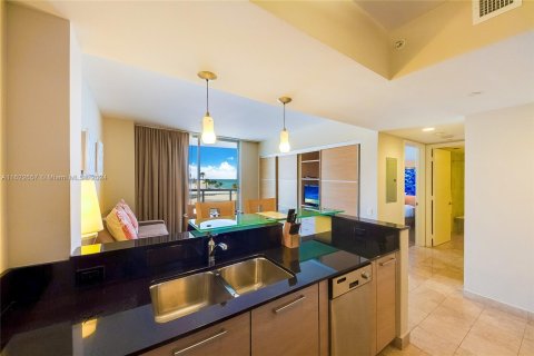 Condo in Sunny Isles Beach, Florida, 1 bedroom  № 1269564 - photo 10