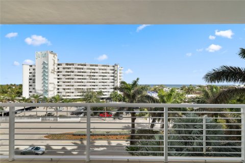 Condo in Fort Lauderdale, Florida, 3 bedrooms  № 1033920 - photo 28