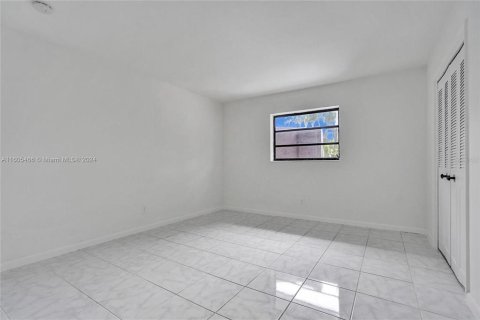 Duplex à vendre à Wilton Manors, Floride: 4 chambres, 291.34 m2 № 1264202 - photo 26