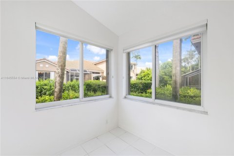 Casa en venta en Pembroke Pines, Florida, 3 dormitorios, 120.03 m2 № 1331088 - foto 11