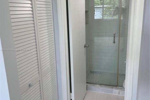 Copropriété à louer à Miami Beach, Floride: 2 chambres, 85.47 m2 № 1345109 - photo 24