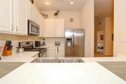 Condo in Davenport, Florida, 3 bedrooms  № 1300909 - photo 13