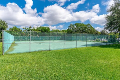 Condo in Coral Springs, Florida, 2 bedrooms  № 1396230 - photo 16