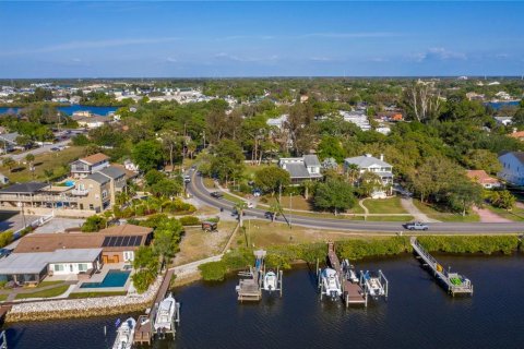 Terreno en venta en Tarpon Springs, Florida № 1346534 - foto 3