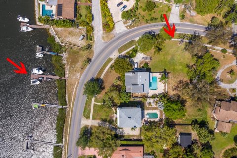 Terreno en venta en Tarpon Springs, Florida № 1346534 - foto 1