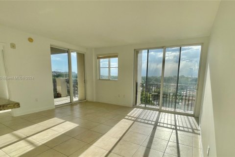 Condo in Miami, Florida, 2 bedrooms  № 1390004 - photo 20