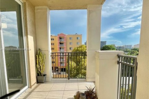 Condo in Miami, Florida, 2 bedrooms  № 1390004 - photo 21