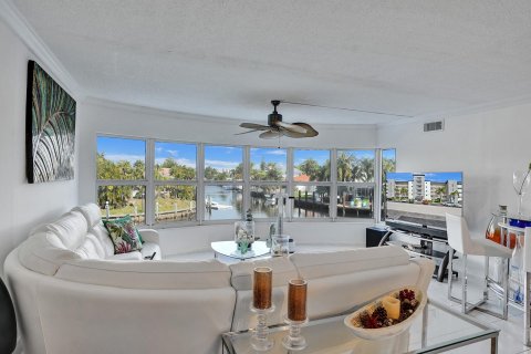 Condo in Fort Lauderdale, Florida, 2 bedrooms  № 1035976 - photo 20